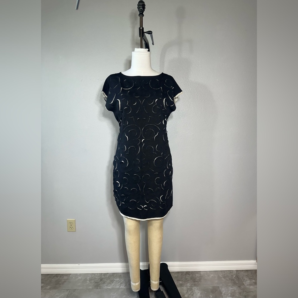 Catherine Malandrino Dress Size M Women's Laser Cutout Lightweight Black…